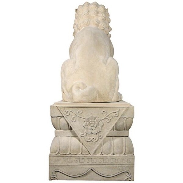 Female Foo Dogs With Plinth